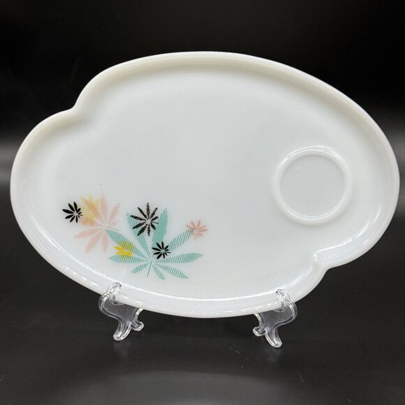 Vtg 60s Atomic Leaf Federal Glass Snack Plate Milk Glass Mary Jane MCM - Picture 4 of 10